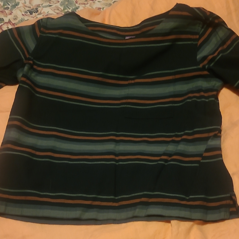 Patagonia Green Short Sleeve Boxy Blouse